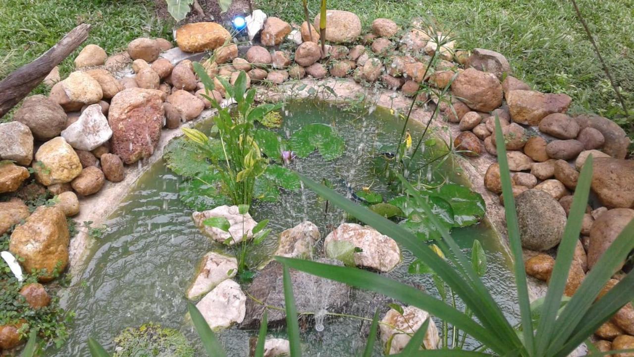 Anuhas Airport Villas Katunayaka Buitenkant foto